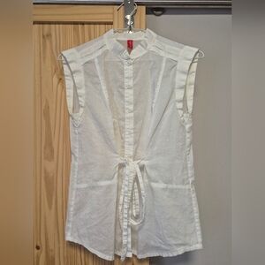Sleeveless Button-Up Blouse Snow White